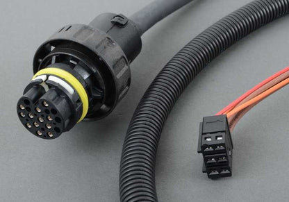 Cableado del motor y unidad de transmisión OEM 12517581112 para BMW E92 y E93 335i con motor N54. Compatible con versiones manuales y automáticas. Original BMW.