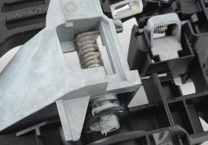 Soporte interior maneta exterior derecha OEM 51217187228 para BMW F06, F07, F10, F11, F12, F13, F01, F02, F04. Original BMW.