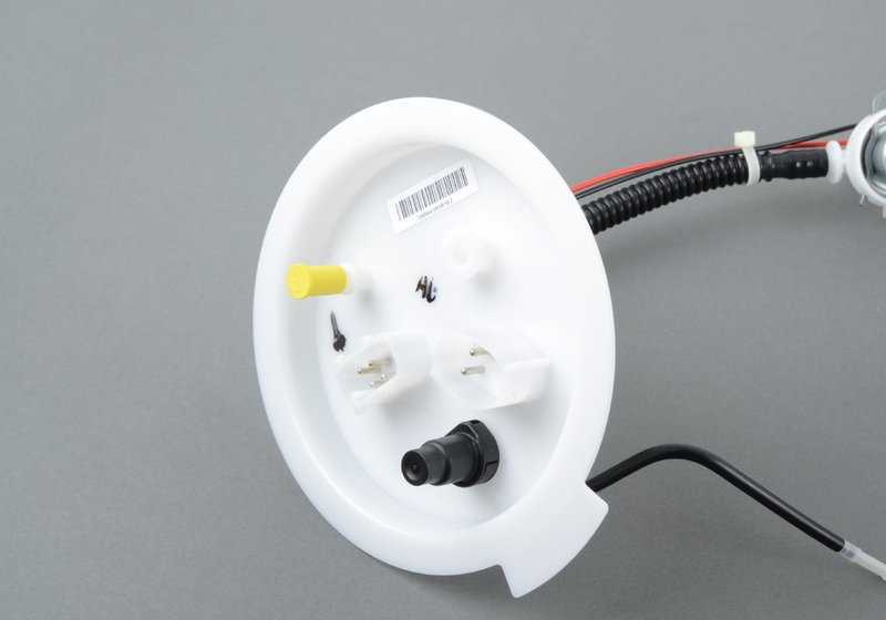 Pompe à carburant OEM 16117260644 pour BMW F07, F10, F11. BMW d'origine.