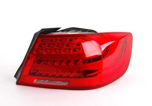 Piloto trasero derecho OEM 63217251958 para BMW E92, E92N. Compatible con modelos Serie 3 coupé. Recambio original BMW.