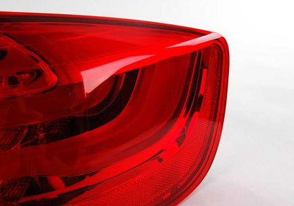 Piloto trasero derecho OEM 63217251958 para BMW E92, E92N. Compatible con modelos Serie 3 coupé. Recambio original BMW.