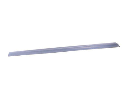 Moldura lateral derecha imprimada OEM 51712693226 para BMW E46. Original BMW.