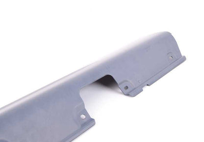 Moldura lateral derecha imprimada OEM 51712693226 para BMW E46. Original BMW.