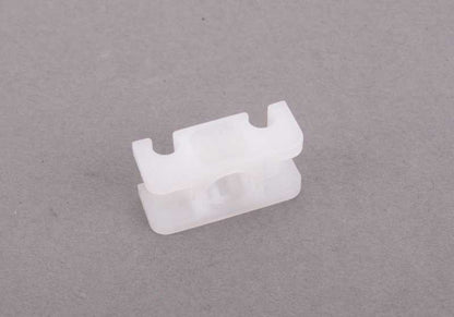 Grampo para BMW E34 Série 5, E32 Série 7 (OEM 34321156195). BMW original