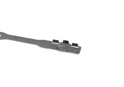 Barra de retenção moldada traseira esquerda para BMW 4 F32 Series, F33, F36 (OEM 51127358075). BMW original.