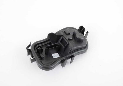 Portabombillas trasero derecho OEM 63217366066 para BMW F32 418d, 418i, 420d (modelos con y sin cambio automático). Compatible con versiones fabricadas entre 2013 y 2017. Original BMW.