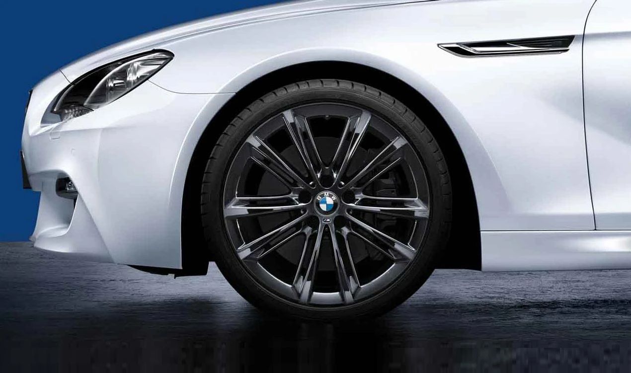 Roda de liga leve M Performance tipo V 464 para BMW F10, F11, F06, F12, F13 (OEM 36116854560). BMW originais.