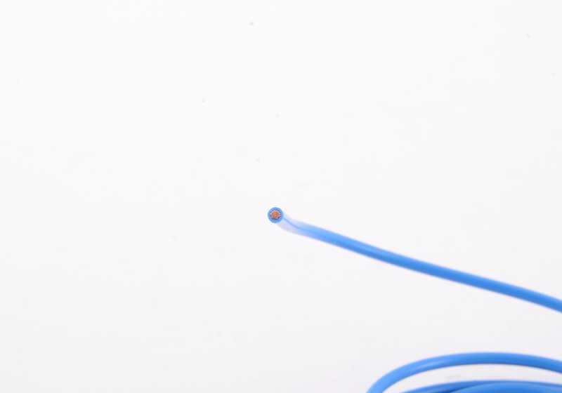 Conector doble plano con cable OEM 61130007437 para BMW {E81,E82,E87,E87N,E88,F20,F20N,F21,F21N,F52,E36,E46,E90,E90N,E91,E91N,E92,E92N,E93,E93N,F30,F30N,F31,F31N,F34,F34N,F35,F35N,G20,G20N,G21,G21N,G28,G28N,G80,G80N,G81,G81N,F32,F32N,G26E,G26F,E39,E6