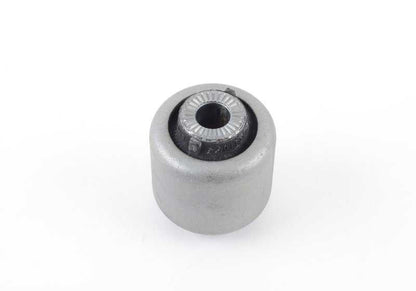 Orso di gomma per braccio di sospensione per BMW F20, F21, F22, F23, F30, F31, F34, F35, F32, F33, F36, X3 F25, X4 F26 (OEM 31106786959). BMW originale.