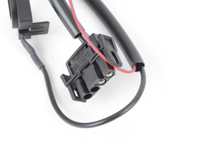 Conector eléctrico derecho OEM 54217143358 para BMW E46 (Todos los modelos compatibles). Original BMW.