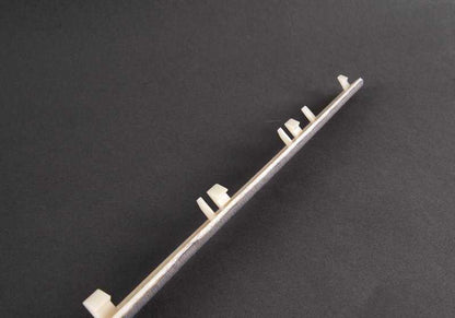 Cubierta paramento columna A superior ITS OEM 51438238581 para BMW Serie 3 E46 (1999-2006), color Hellgrau. Original BMW.