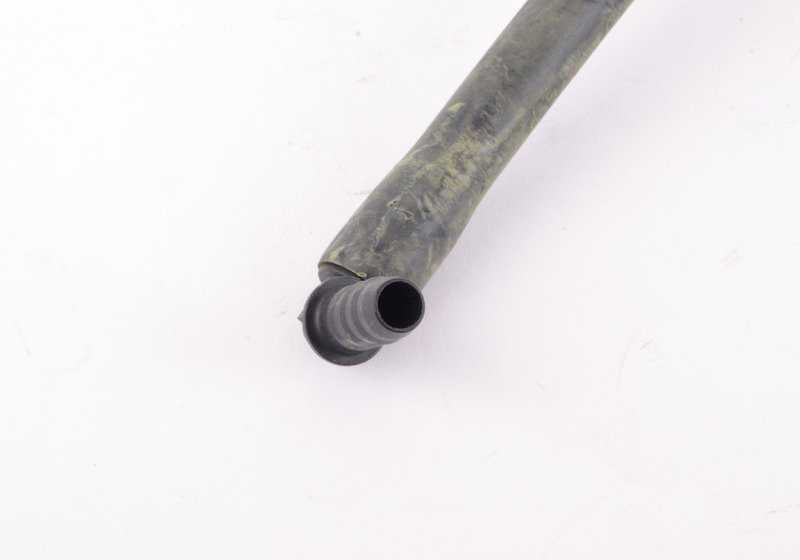 Bomba de vácuo com tubos OEM 11617515362 para BMW E46. BMW original.