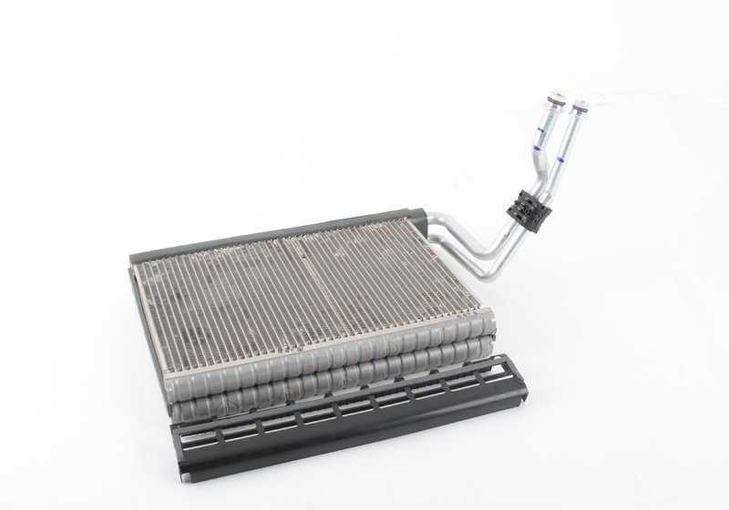 Evaporador de aire acondicionado OEM 64119179802 para BMW E81, E82, E87, E87N, E88, E90, E90N, E91, E91N, E92, E92N, E93, E93N, E84. Original BMW.