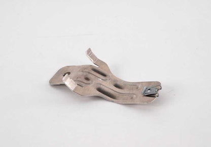 Motorabteilschutzunterstützung für BMW 1 E81 -Serie, E82, E87, E87N, 3 E90 -Serie, E90N, E91, E91N, E92, E92N, E93, X1 E84 (OEM 51757128501). Original BMW