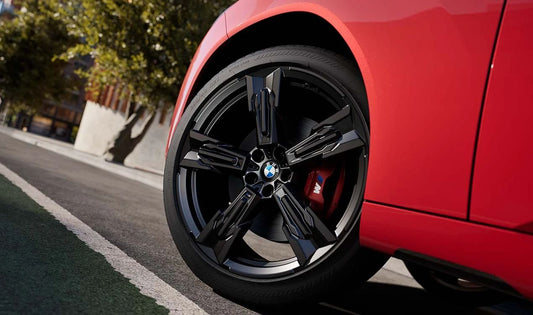 Llanta de aleación original BMW M diseño estrella 1037 21" Jet Black mate OEM 36115A90F91 para BMW X3 G45 y Serie 2 G45. Compatible con versiones xDrive 20, 20d, 30e desde 2024. Original BMW.