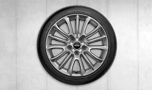 Cerchio in lega leggera 17" 7.5J ET54 Brightsilver (argento metallizzato) OEM 36116856047 per MINI Clubman F54 (2014-2019), MINI Clubman F54 LCI (2018-2024). Originale MINI.