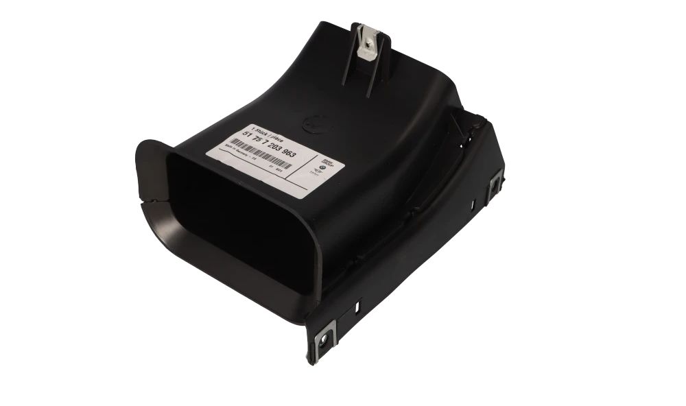 Protector lateral izquierdo del vano motor OEM 51757203963 para BMW E60, E61, E63, E64. Original BMW.