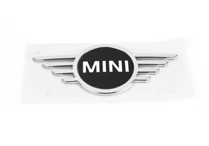Emblema delantero OEM 51149447807 para MINI Countryman F60 LCI (05/2019 - 02/2024). Original MINI.