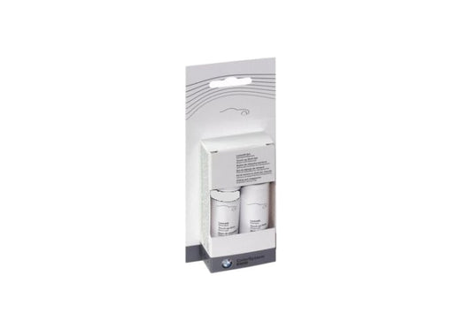 Set de lápiz de pintura Glaciersilber metallic OEM 51910429333 para BMW {E81,E82,E87,E88,E90,E91,E92,E93,F01,F02,F10,F11,F12,F13,F20,F21,F25,F30,F31,F32,F34,F36,F45,F46,G30,G31,X1,X3,X5,Z4}. Original BMW.