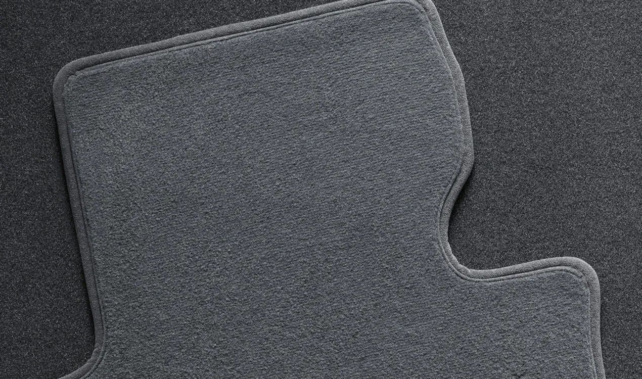 Alfombrillas de velour para BMW Serie 5 E60, E60N, E61, E61N (OEM 51479117177). Original BMW.