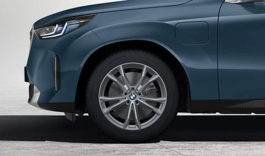 Rueda completa de invierno 19" Doble radio 903 Refined Silver con neumático Goodyear OEM 36115B4E9C5 para BMW X3 G45. Original BMW.