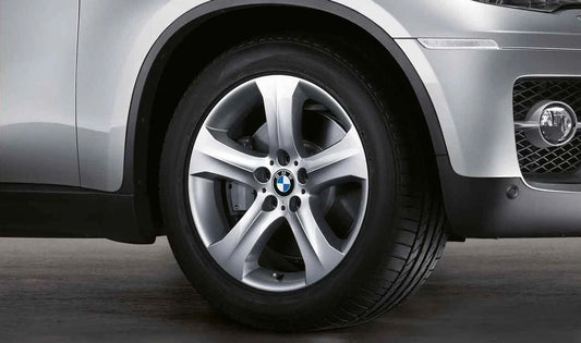 Llantas de aleación diseño estrella 258 OEM 36116778587 para BMW E71, E72 (X6). Medida 10x19 ET21. Para eje trasero. Color plata reflex. Original BMW.