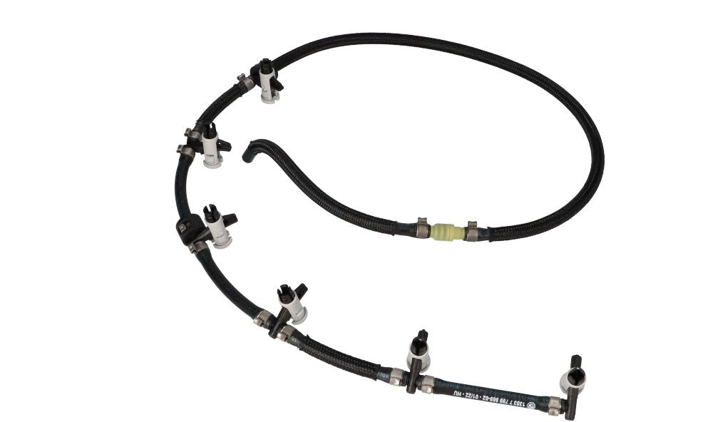 Tubería de retorno de combustible OEM 13537799869 para BMW E90, E91, E92, E93, E60, E61, E63, E64, E65, E66, E83, E70, E71. Original BMW.