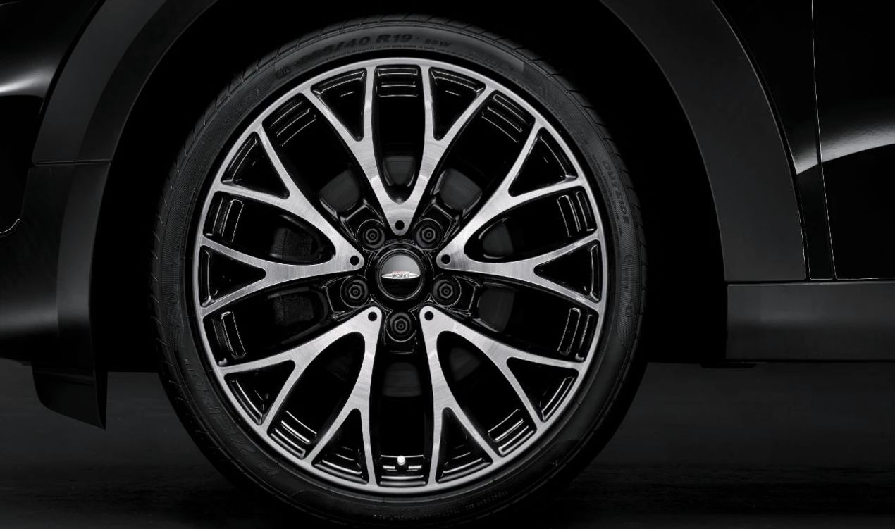 Cerchio in lega 19" 7.5Jx19 ET52 nero lucido JCW Cross Spoke R134 OEM 36116854451 per MINI Countryman R60, MINI Paceman R61. Originale MINI.