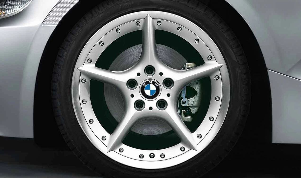 ALLOY TIRE Design Star 108 OEM 36116758195 pour BMW Z4 E85, E86 (tous les modèles compatibles). BMW d'origine.