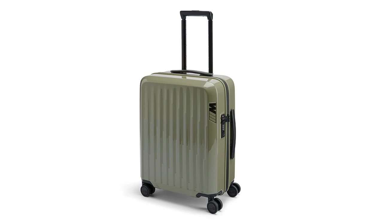 Trolley de cabina BMW M 43L con ruedas dobles 360°, cierre magnético y diseño con logotipo M. Ideal como equipaje de mano para viajes. Original BMW. OEM 80225B5F661.
