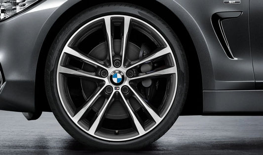 Llanta de aleación original OEM 36117847543 diseño M Doble Radio 598 de 19" para BMW F34 (Serie 3 GT) compatibles. Acabado orbit grey brillante. Original BMW.