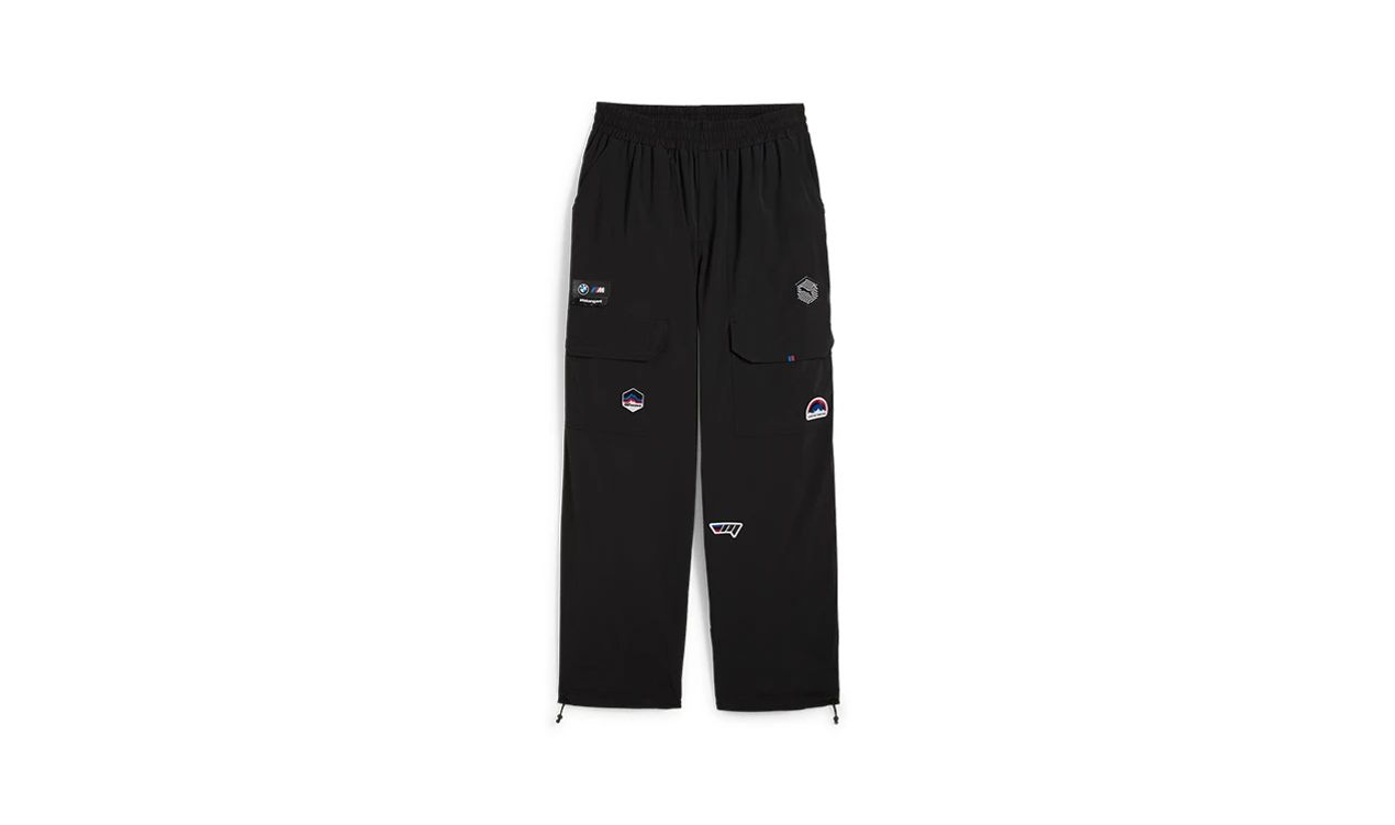 Pantalón deportivo BMW M Motorsport CGS OEM 80145B318F7 para BMW. Diseño unisex con logo M Motorsport y Puma, ajuste cómodo con bolsillos cargo. Original BMW.