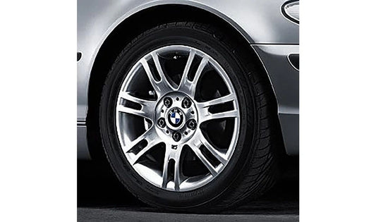 Doppio stile radio doppio 97 OEM 36112282350 per BMW E46 (316CI, 316i). Compatibile con l'assale anteriore. Silver. BMW originale.