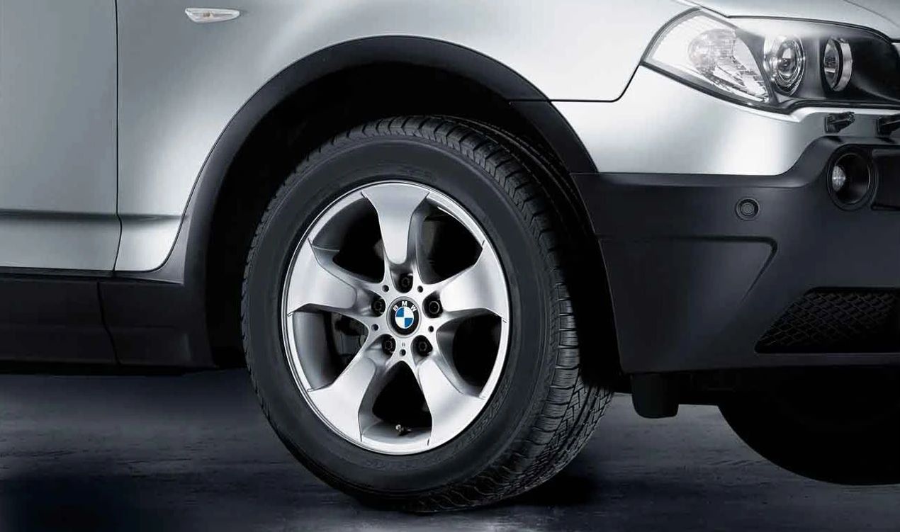 Llanta de aleación diseño Estrella 204 OEM 36113417393 para BMW E83. Original BMW.