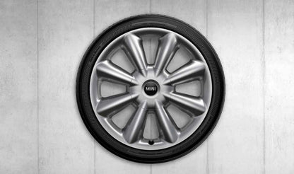 Cerchio in lega leggera MINI 7Jx18 ET54 argento (argento brillante) OEM 36116855116 per MINI F55, F56, F57... e altro ancora. MINI originale.