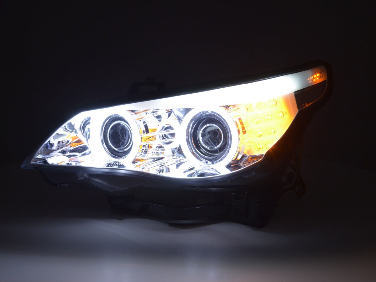 Flash-Scheinwerfer Xenón Ojos de Angel CCFL BMW 5 E60 / E61 05-08 Chrom für das rechte Lenkrad
