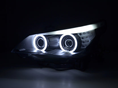 Faros delanteros delanteros Xenón Angel Eyes CCFL BMW Serie 5 E60 / E61 03-04 negros para volante a la derecha