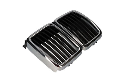 Rejilla central OEM 51131884350 para BMW E30. Original BMW.
