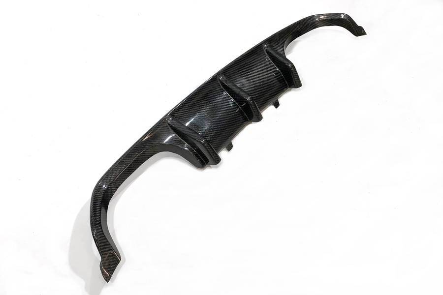 Diffusore posteriore BMW F80 / F82 / F83 M4 Carbonio