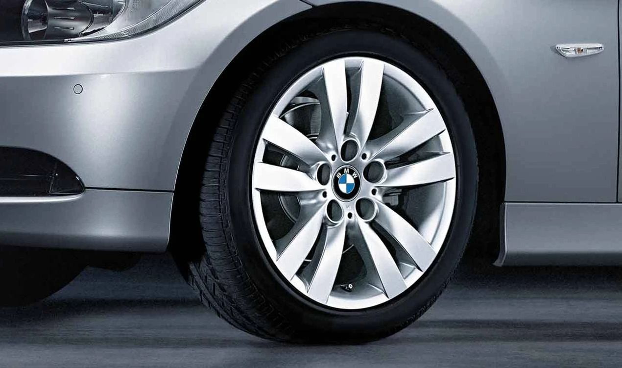 Doppelradio 161 für BMW E90, E90N, E91, E91N, E92, E92N, E93, E93N (OEM 3611675600). Original BMW.