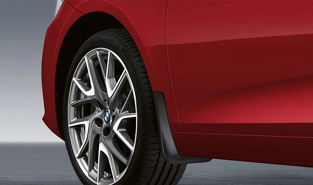 Juego de guardabarros delanteros OEM 82162348036 para BMW Serie 2 Active Tourer F45/F45N y Gran Tourer F46/F46N (sin paquete M ni aerodinámico). Original BMW.