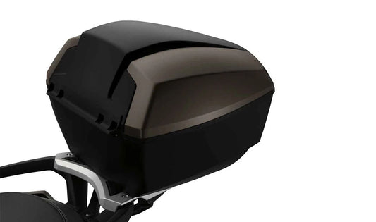 Tampa esquerda e embelável para o Topcase 35L Frozen Bronze OEM 77438562151 para BMW Motorrad C 650 GT (CK19) 2015-2020. BMW Motorrad original.