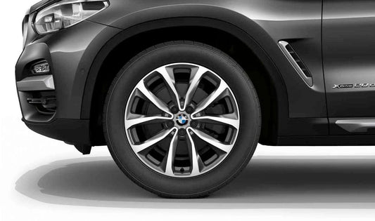 Llanta de aleación original BMW diseño V-Radio 692 OEM 36116877326 compatible con BMW G01, G08, G02.