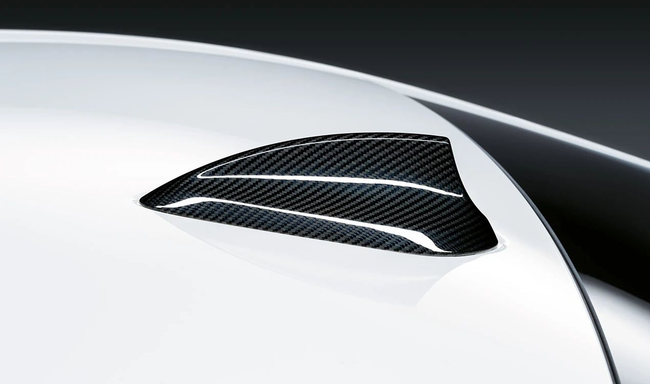 Antenna cover M performance for BMW F20, F21, F40, F45, F46, F31, F34, G21, G22, G82, G31, G32, F48, F49, F97, G01, G08, F26, F98, G02, F15, F85 , G05, F16, F86, G06, G07 (OEM 65205A59AB3). BMW original