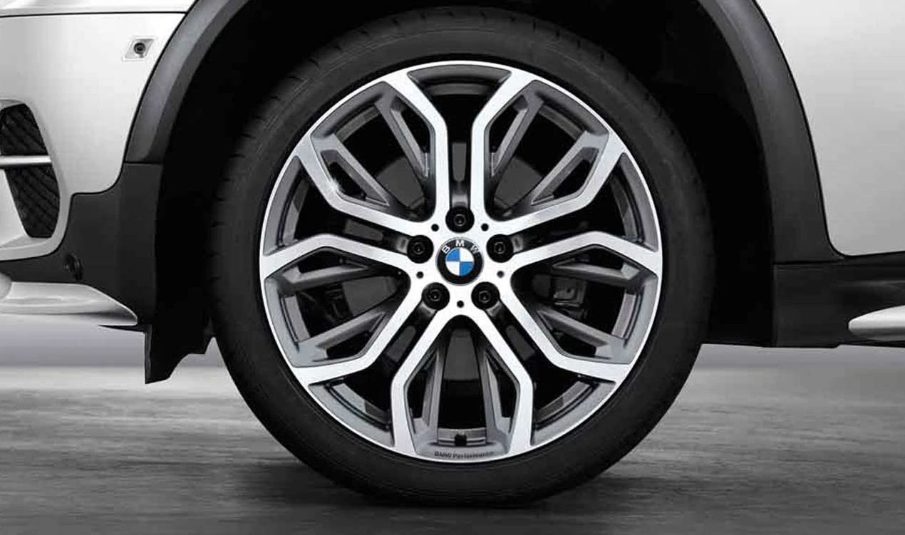 Desempenho e Speiche 375 Pneu de alumínio para BMW E70, F15, E71, F16 (OEM 36116796149). BMW original.