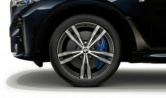 Komplettes Winterrad Set M M Doppelradio 754 OEM 10026692B für BMW x7 G07 {xDrive40d, xDrive40i, xDrive M60i}. 21 ”Bicolor Leichtmetallräder mit Pirelli Scorpion Winter. Originaler BMW.