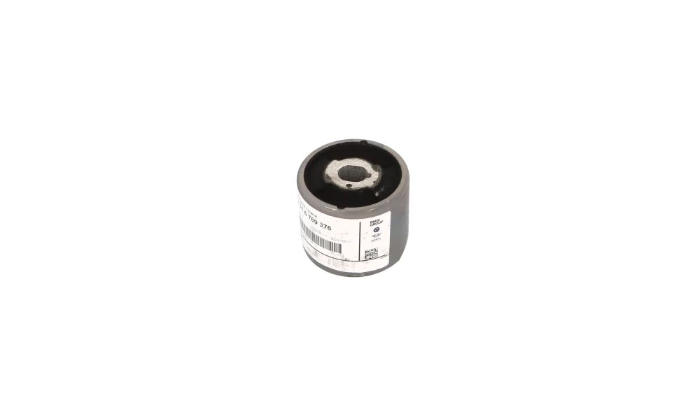 Heck Silentblock OEM 33316769376 für BMW E81 116d, 118d, 120d (alle kompatiblen Modelle). Originales BMW -Stück für die Hinterradaufhängung. Ideal, um Rauschen zu beseitigen und die Stabilität zu verbessern.