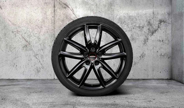 Juego completo de ruedas Grip Spoke 815 Jet Black OEM 36115A3E046 para MINI Countryman F60, F60 LCI. Original MINI.