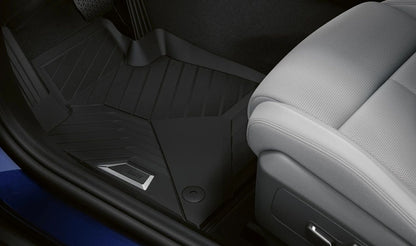 Alfombrillas delanteras 3D impermeables OEM 51475A87FF3 para BMW Serie 5 G60, G61 y G90. Protección completa contra suciedad y humedad. Original BMW.
