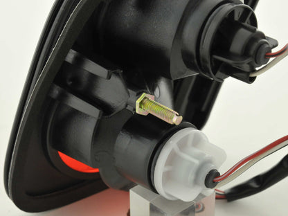 Pilotos traseiros da BMW 3 E46 Berlina Series, parte interior preta para o portão traseiro